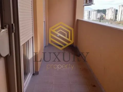 Izdavanje, dvosoban stan, 68m², Tuški Put, Podgorica - image 7