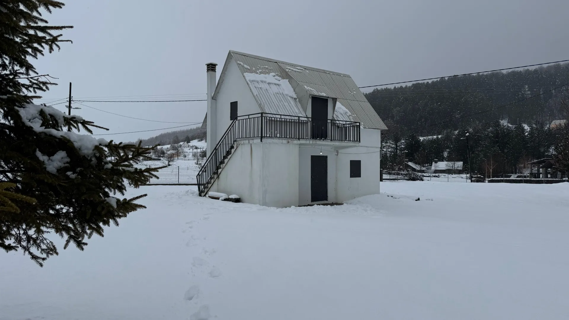 Prodaja, kuća, 100m², Kuči, Podgorica