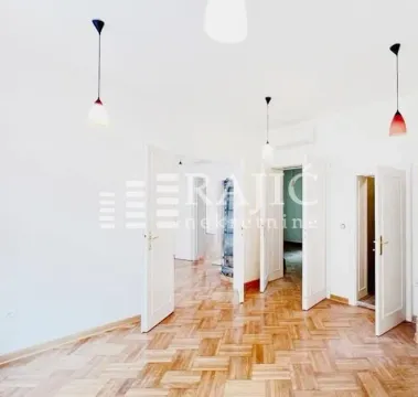 Rent, apartment, 110m², Stari Grad, Beograd - image 12