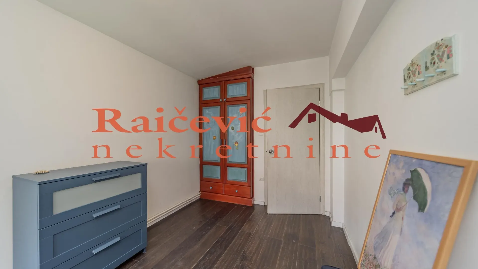 Sale, three bedroom apartment, 82m², Kalenić Pijaca, Vračar Sve Podlokacije