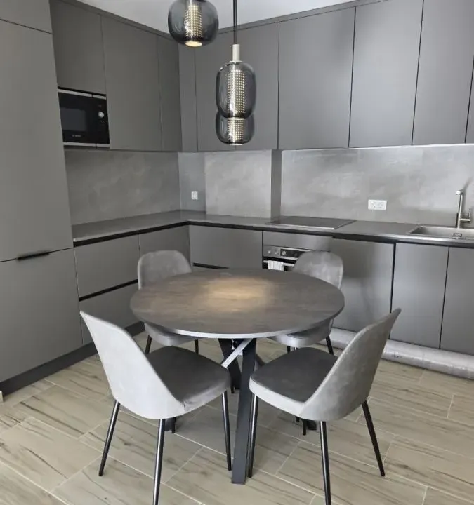 Prodaja, dvosoban stan, 72m², Bečići, Budva