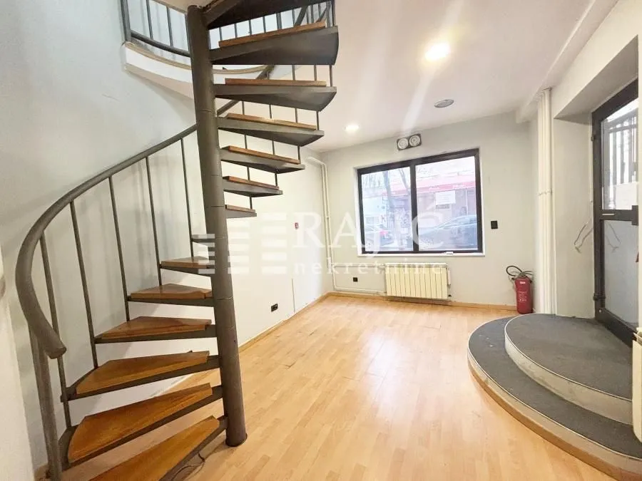Rent, office space, 57m², Palilula Sve Podlokacije, Beograd