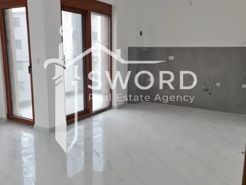 Sale, two bedroom apartment, 72m², Šušanj, Bar - image 2