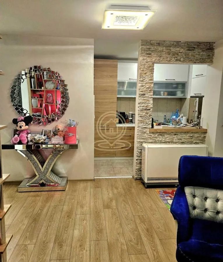 Izdavanje, trosoban stan, 80m², Bogoslovija, Palilula Sve Podlokacije