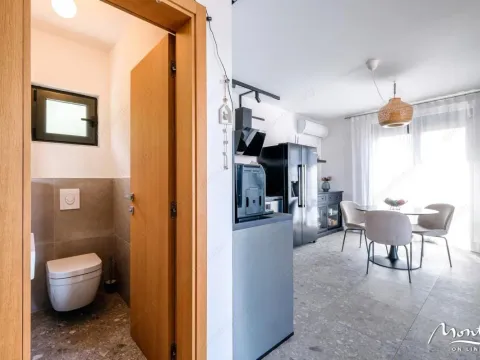 Prodaja, trosoban stan, 77m², Centar, Tivat - image 2