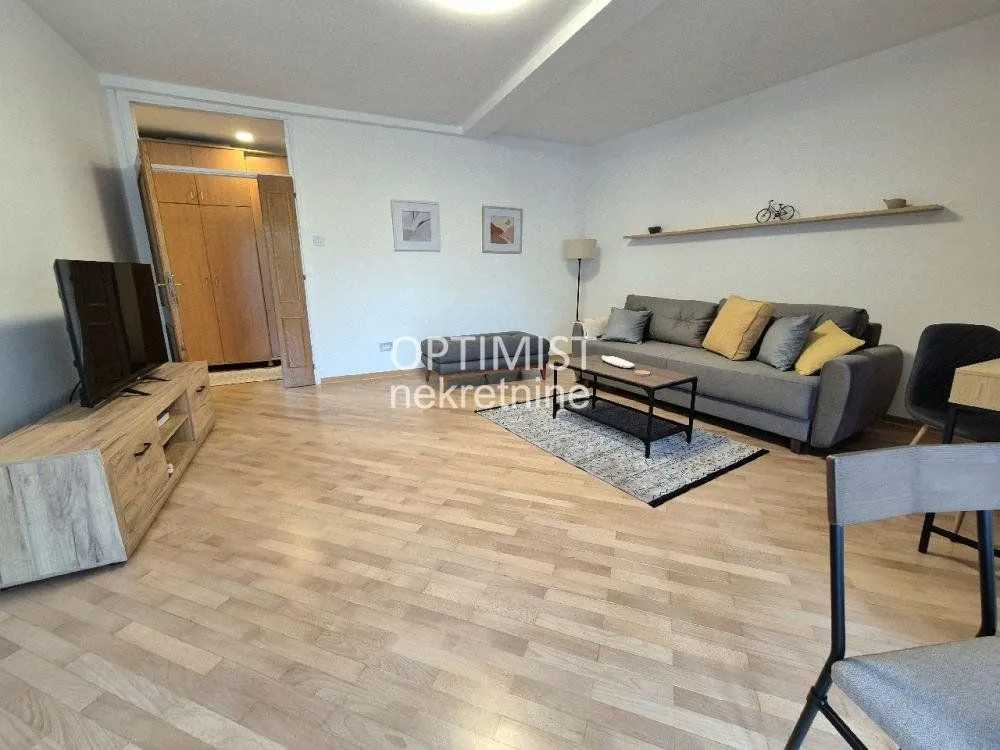 Rent, two bedroom apartment, 54m², Đeram Pijaca, Beograd