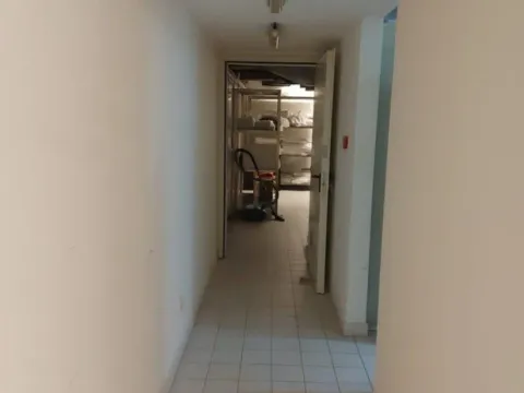 Sale, office space, 800m², Zemun Kej, Zemun Sve Podlokacije - image 6