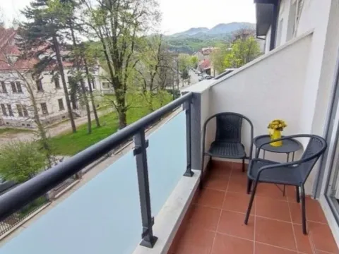 Izdavanje, jednosoban stan, 59m², Cetinje, Crna Gora - image 11