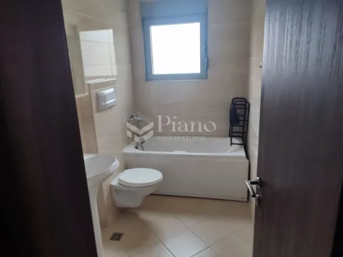 Rent, one bedroom apartment, 43m², Blok 9, Podgorica - image 6