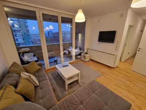 Prodaja, dvosoban stan, 54m², Novi Beograd Blok 1 Fontana, Novi Beograd Sve Podlokacije - image 1