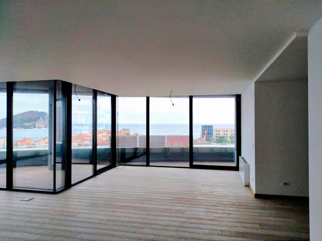 Sale, three bedroom apartment, 270m², Centar, Budva