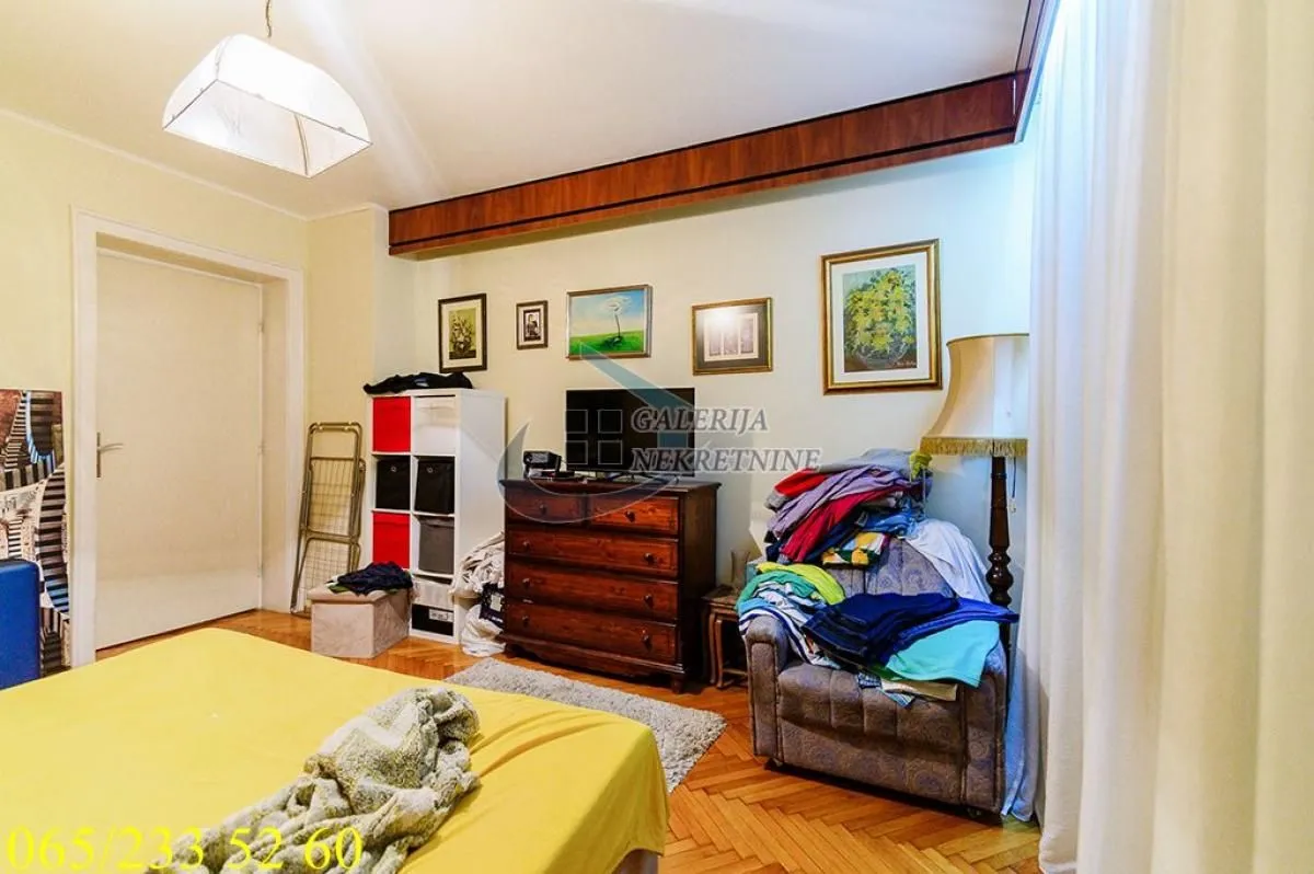 Prodaja, dvosoban stan, 62m², Vračar Sve Podlokacije, Beograd