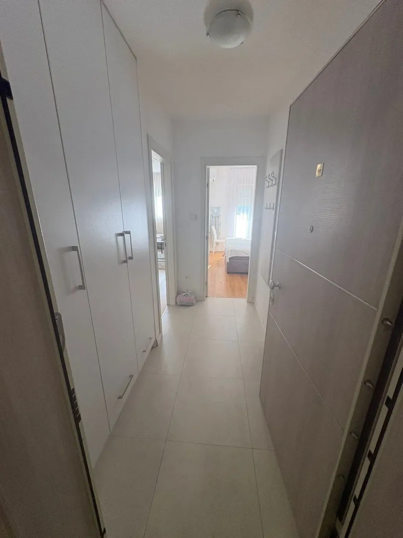 Rent, one bedroom apartment, 47m², Central Point, Podgorica