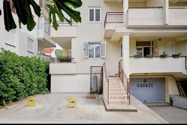 Sale, two bedroom apartment, 62m², Centar, Budva