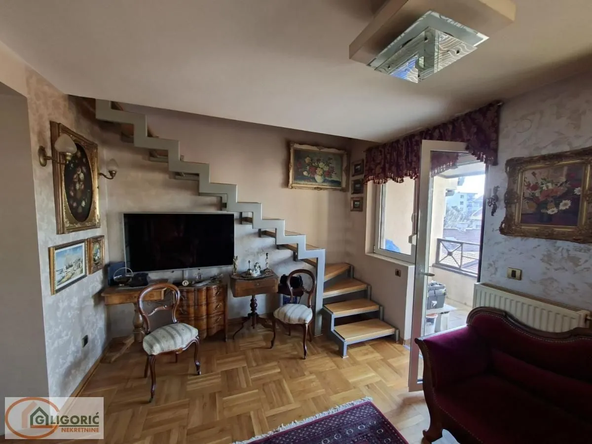 Prodaja, trosoban stan, 79m², Pančevo, Srbija