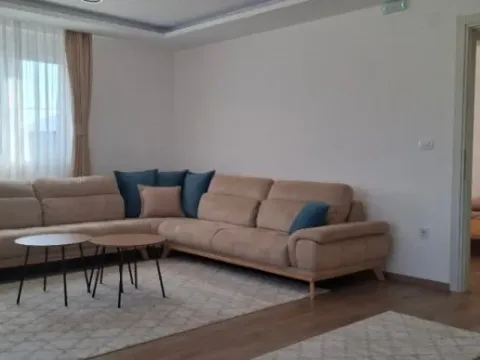 Izdavanje, trosoban stan, 100m², Zagorič, Podgorica - image 4