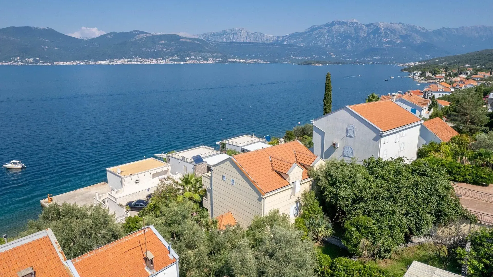Prodaja, kuća, 185m², Krašići, Tivat