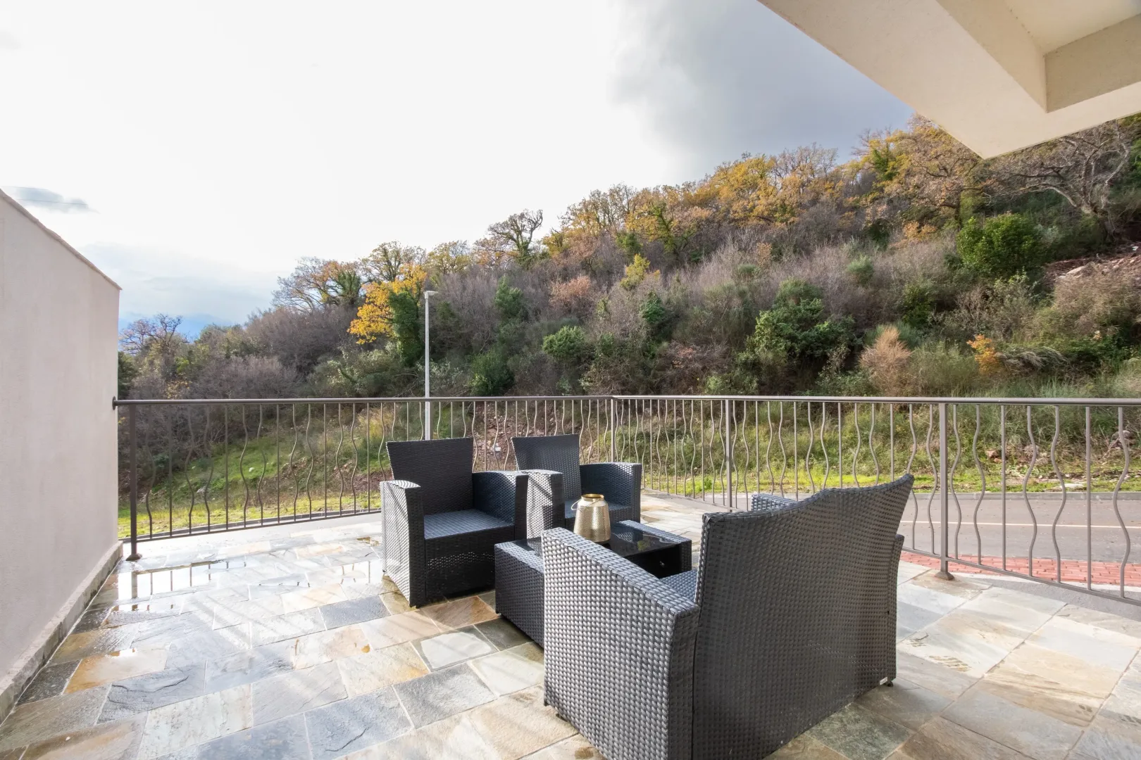 Rent, one bedroom apartment, 65m², Pržno, Budva
