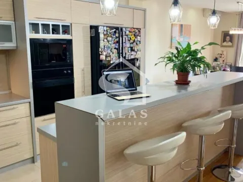 Prodaja, četvorosoban stan, 157m², Đeram Pijaca, Beograd - image 8