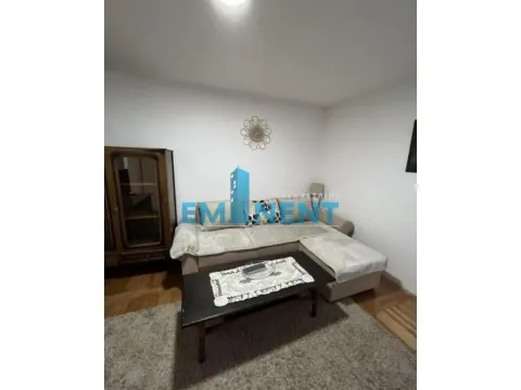 Izdavanje, stan, 45m², Sarajevska, Beograd - image 1