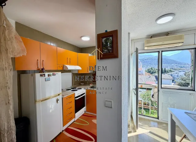 Izdavanje, garsonjera, 32m², Makedonsko naselje, Bar