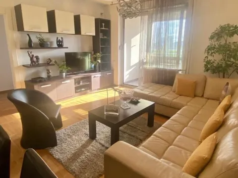 Stan in Novi Beograd Blok 64