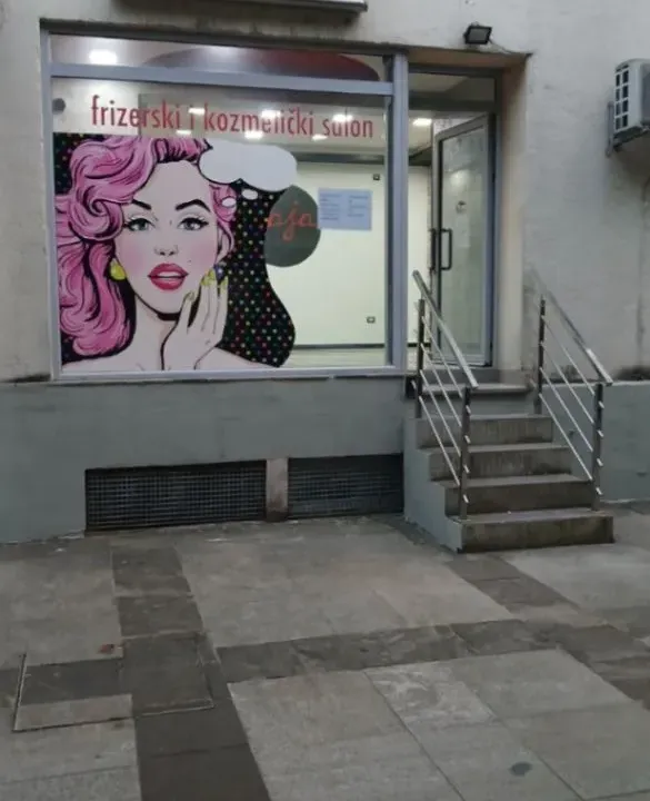 Izdavanje, poslovni prostor, 60m², Centar, Podgorica