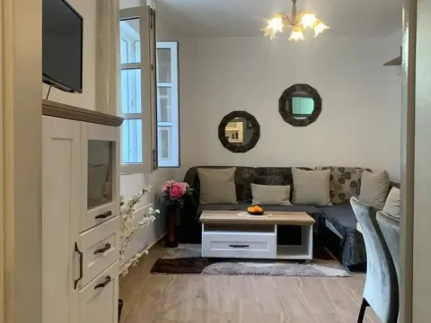 Sale, one bedroom apartment, 48m², Budva, Crna Gora - image 1