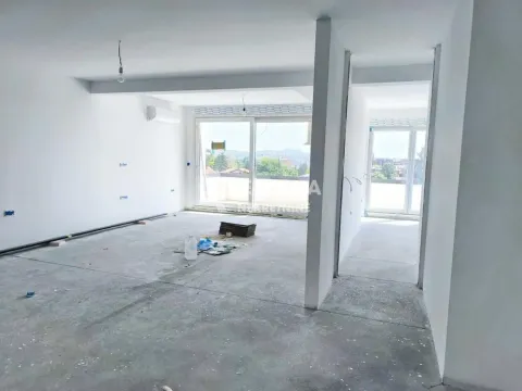 Prodaja, četvorosoban stan, 145m², Lion, Zvezdara Sve Podlokacije