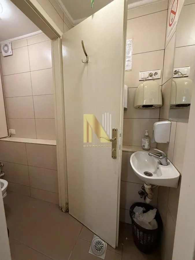 Izdavanje, poslovni prostor, 90m², Novo naselje, Novi Sad
