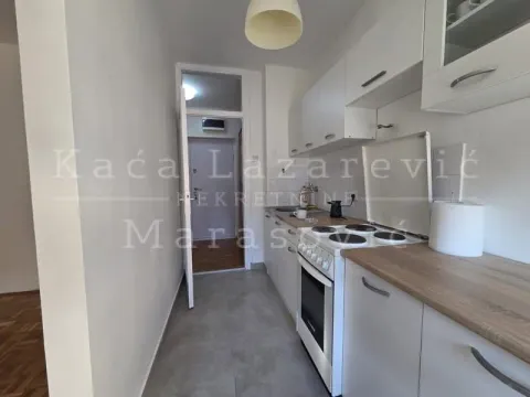 Izdavanje, jednosoban stan, 34m², Vračar Sve Podlokacije, Beograd - image 5