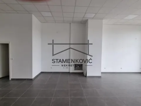 Izdavanje, poslovni prostor, 83m², Bulevar Evrope, Novi Sad Sve Podlokacije - image 9