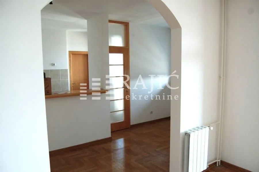 Izdavanje, trosoban stan, 92m², Novi Beograd Blok 29, Novi Beograd Sve Podlokacije