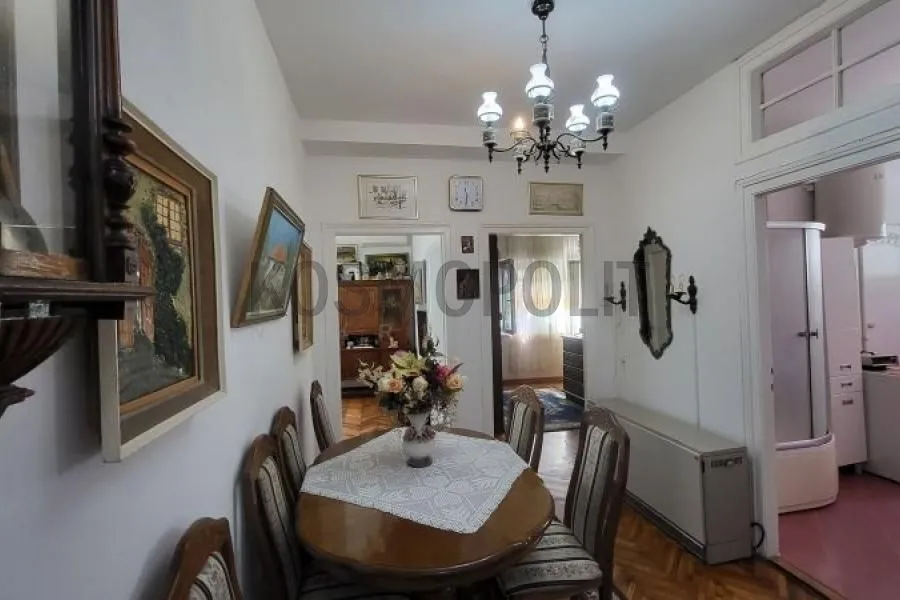 Prodaja, dvosoban stan, 67m², Savski Venac, Beograd