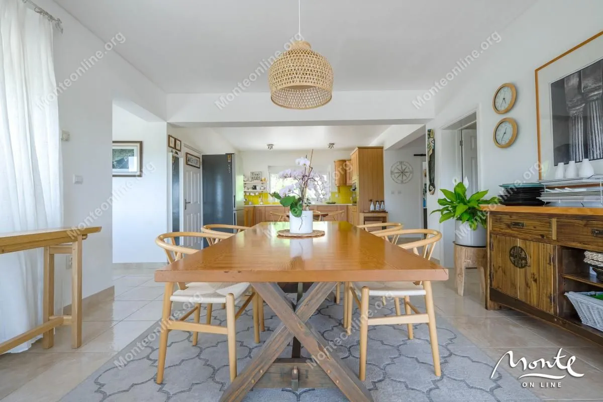 Sale, house, 177m², Krimovica, Kotor