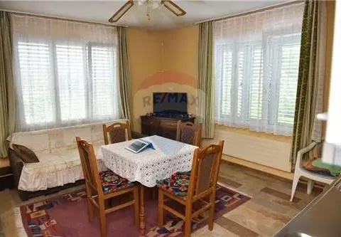 Prodaja, kuća, 696m², Zlatica, Podgorica - image 38