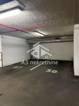 Izdavanje, trosoban stan, 131m², Vukov Spomenik, Zvezdara Sve Podlokacije - image 18