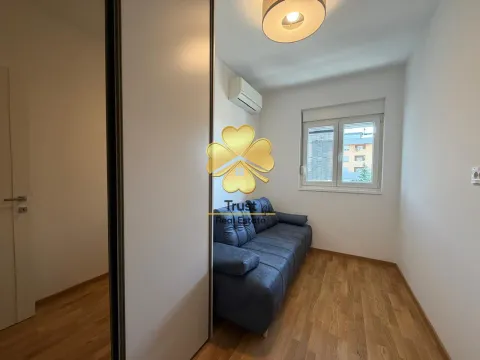 Rent, three bedroom apartment, 82m², Stari Aerodrom, Podgorica - image 11
