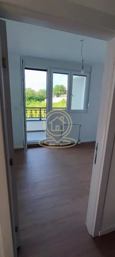 Prodaja, trosoban stan, 79m², Sremska Kamenica, Petrovaradin