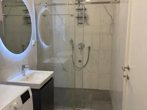 Prodaja, dvosoban stan, 78m², Centar, Bar - image 6