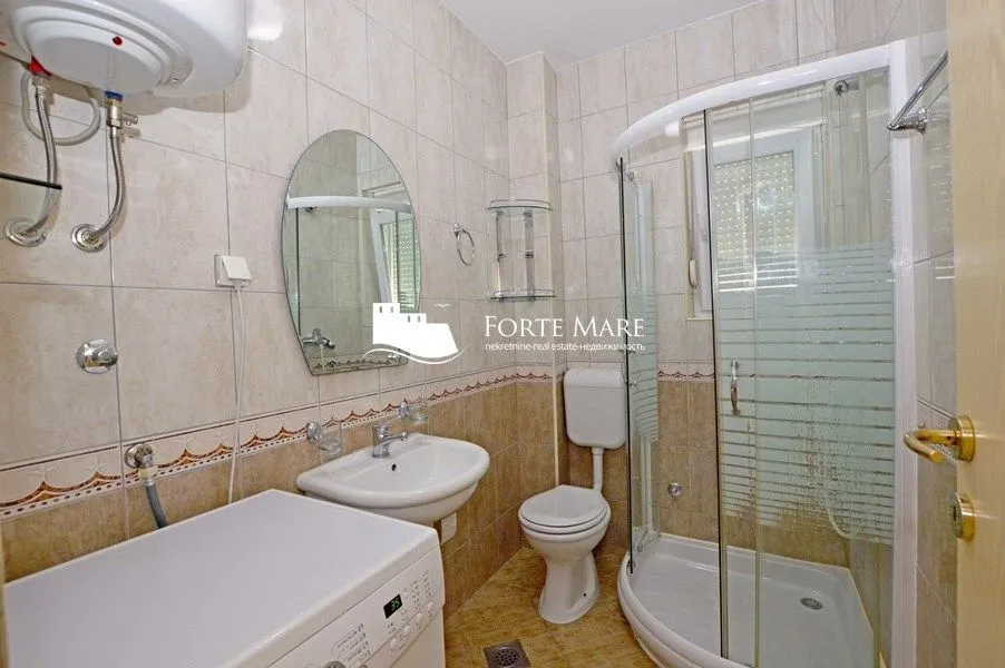 Prodaja, dvosoban stan, 52m², Đenovići, Herceg Novi