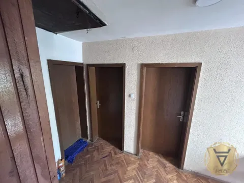 Rent, house, 200m², Medaković Sve Podlokacije, Beograd - image 10