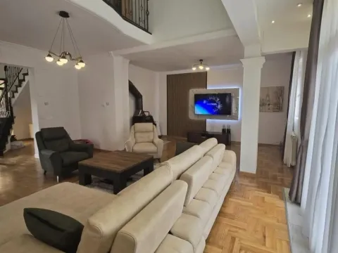 Izdavanje, kuća, 280m², Zabjelo, Podgorica - image 5