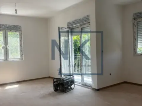 Izdavanje, dvosoban stan, 59m², Zelenika, Podgorica - image 5