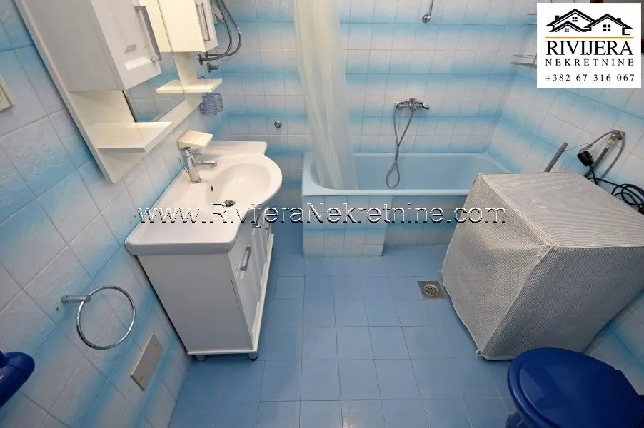 Prodaja, kuća, 250m², Baošići, Herceg Novi