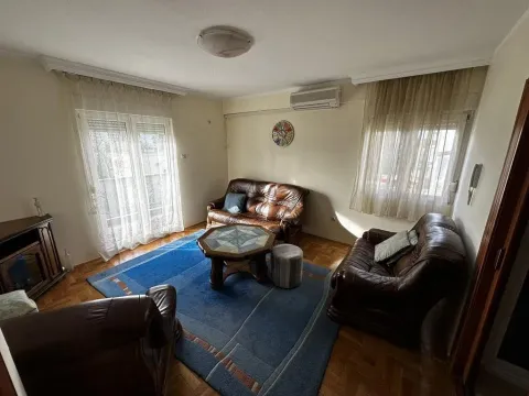 Izdavanje, dvosoban stan, 75m², Ljubović, Podgorica - image 11