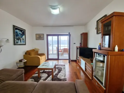 Izdavanje, jednosoban stan, 50m², Budva, Crna Gora - image 2