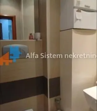 Izdavanje, trosoban stan, 95m², Savski Venac, Beograd - image 28
