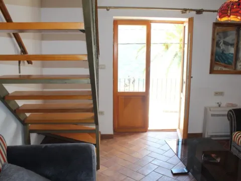 Izdavanje, dvosoban stan, 80m², Donja Lastva, Tivat - image 9