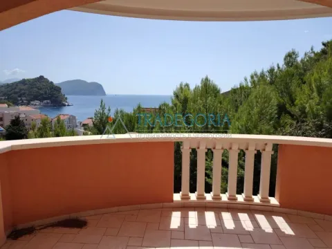 Prodaja, dvosoban stan, 79m², Petrovac, Budva